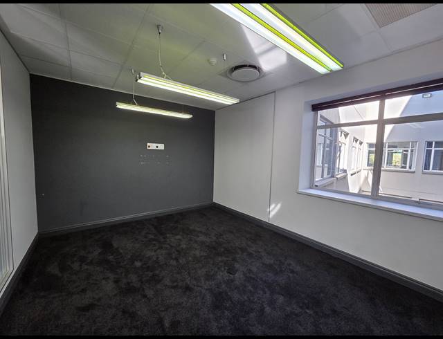 421M² OFFICE TO LET IN SANDTON CENTRAL
